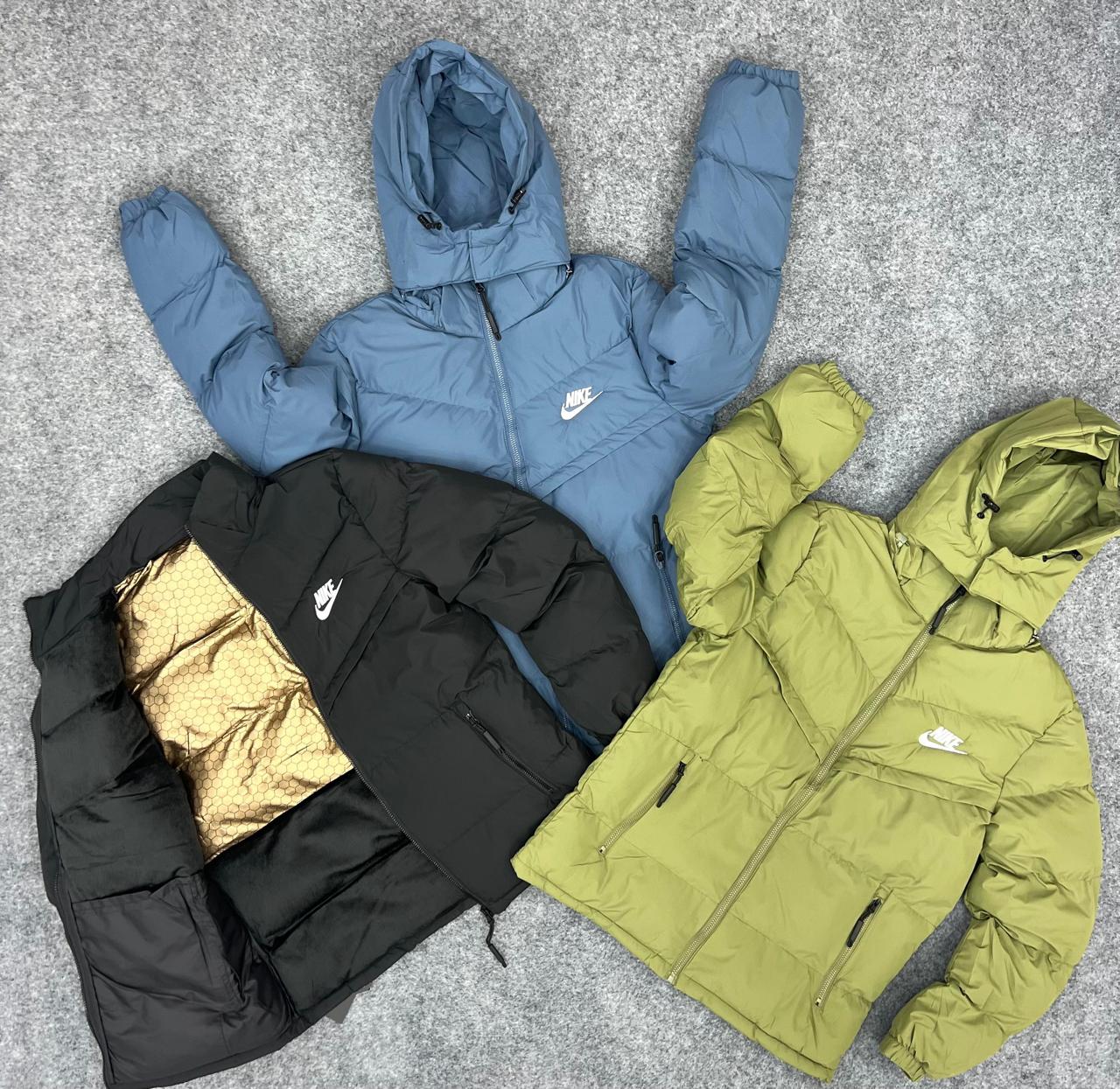 CAMPERA NIKE NEGRA + CAMPERA NIKE DE COLOR DE REGALO